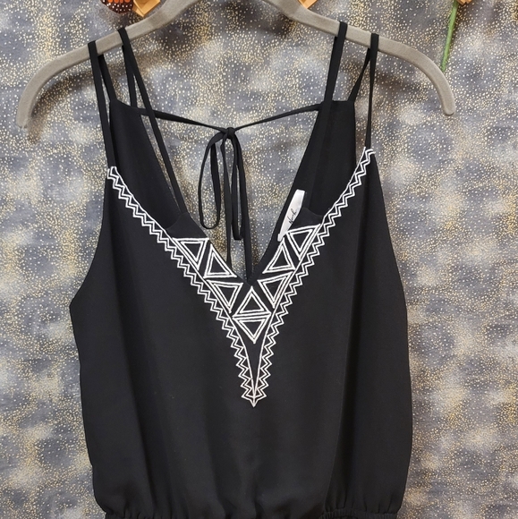 Norah Romper - Picture 2 of 9